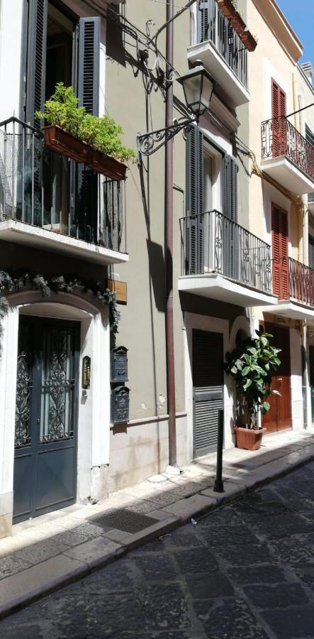 Intendenza 32 Suite Historical Centre Bari Exteriör bild